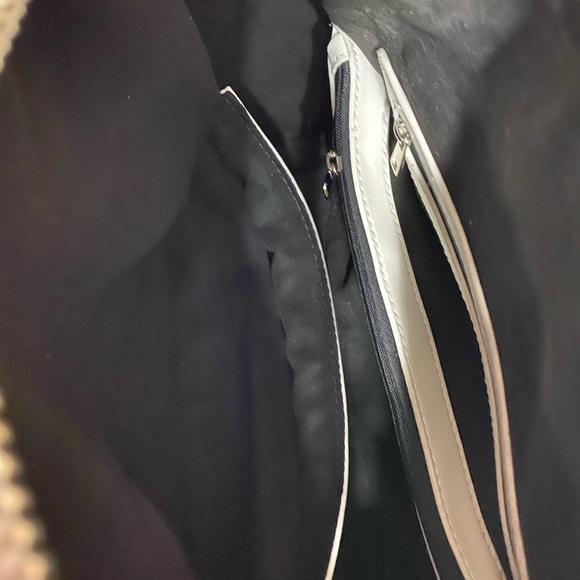 Sassy Jones purse with dust bag - Picture 7 of 16